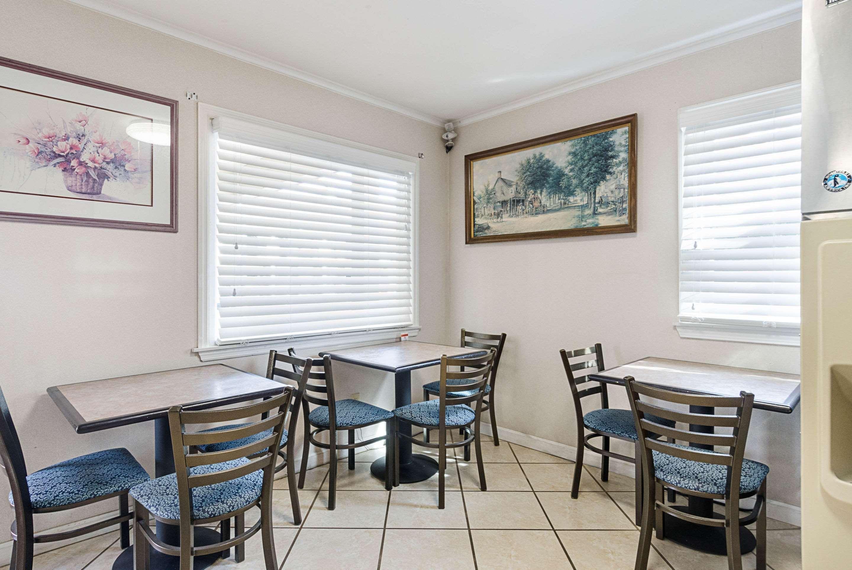 Econo Lodge Sturbridge Route 20 Екстер'єр фото