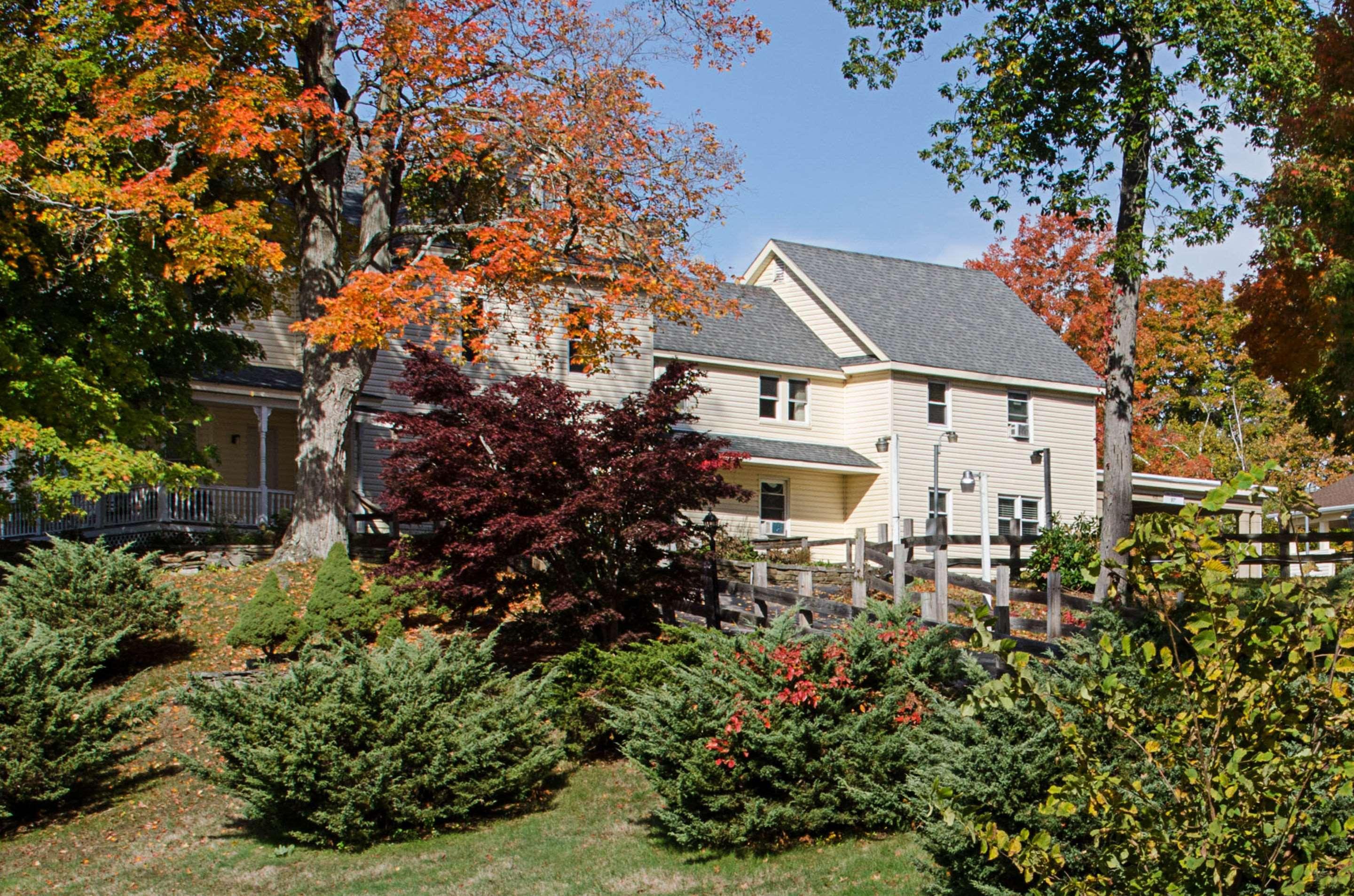 Econo Lodge Sturbridge Route 20 Екстер'єр фото