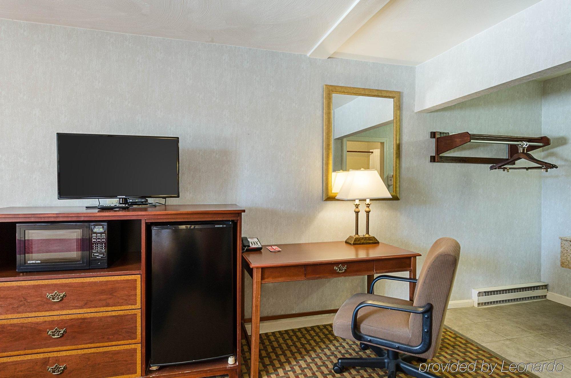 Econo Lodge Sturbridge Route 20 Екстер'єр фото